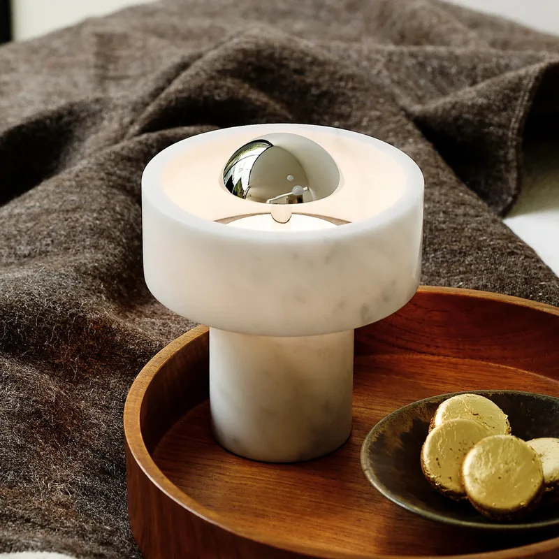 Stone Portable tafellamp Silver - Tom Dixon - Woonkamer - Designer - Marmer - Met lampenkap by Tom Dixon – product photo