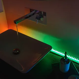 Lichtlijn LED Strip RGB 1,5m WIFI Starter von Twinkly in Schwarz – Produktfoto 2 von 5