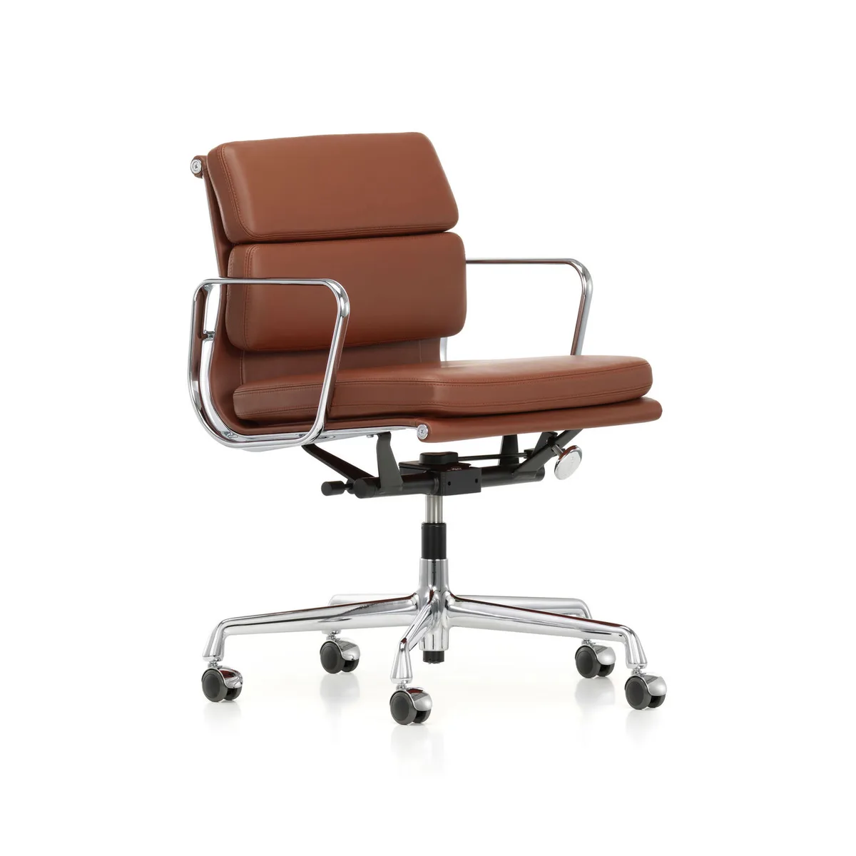 Sessel mit Rollen Soft Pad - Braun - Aluminium-Druckguß - Designer Charles & Ray Eames van Vitra – productfoto