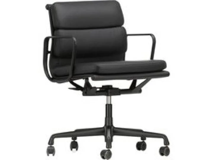 Soft Pad Chair Ea 217 by Vitra – product photo