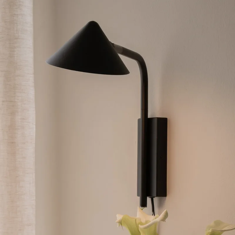 Kuro wandlamp, zwart, 32 cm, stekker, G9 de Watt & Veke – photo du produit