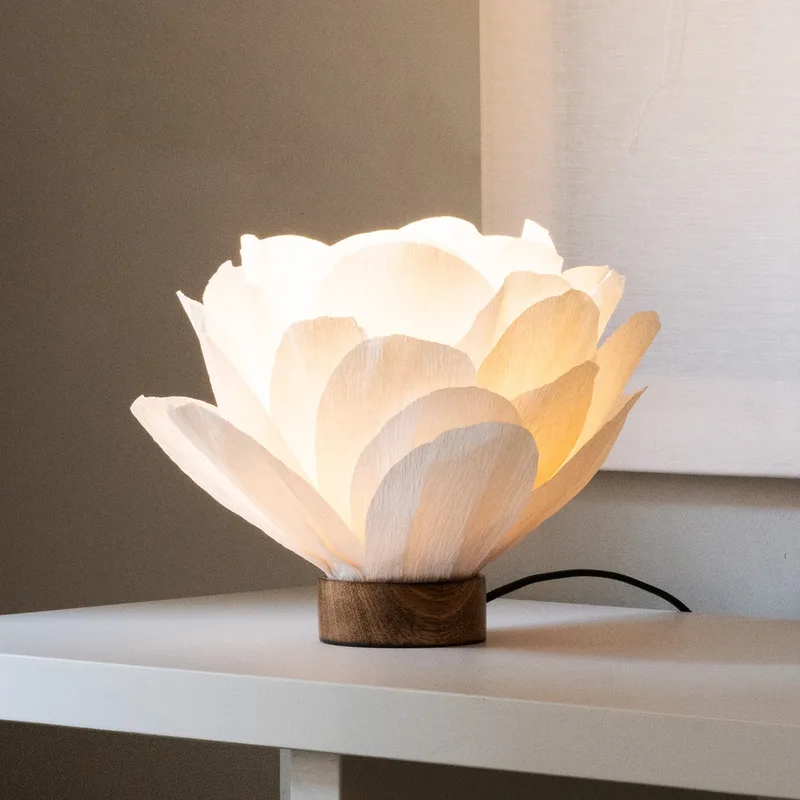 Lisa tafellamp, papier, wit, Ø 28 cm von Watt & Veke – Produktfoto