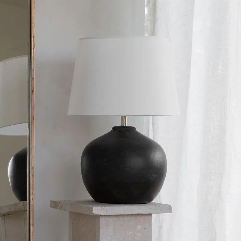 Mona Black tafellamp, zwart, hoogte 28 cm, E27 by Watt & Veke – product photo