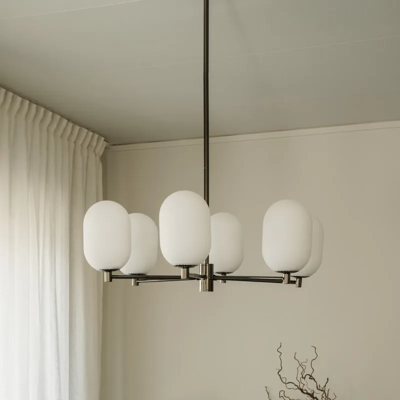 Noor hanglamp opaal/zwart, glas, 6-lamps von Watt & Veke – Produktfoto