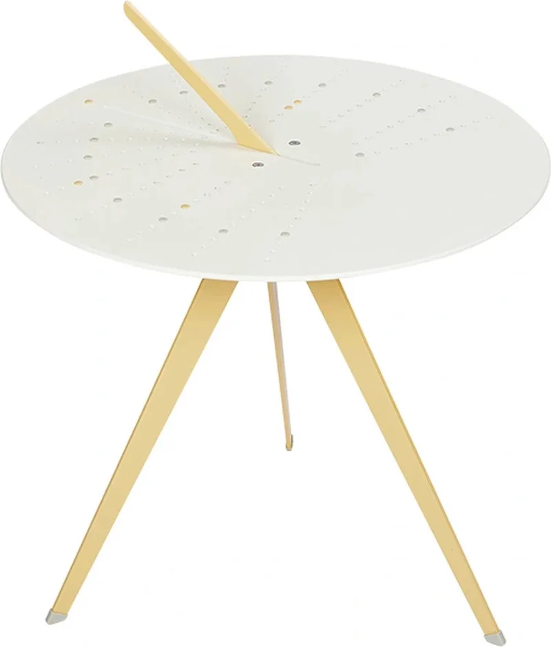 Sundial Table | Koffietafel Rond Zonnewijzer | Bijzettafel Tuin, Tuintafel, Salontafel Buiten | Aluminium Staal Gepoedercoat | Zandgeel RAL 1002 von Weltevree in Zandgeel RAL 1002 – Produktfoto