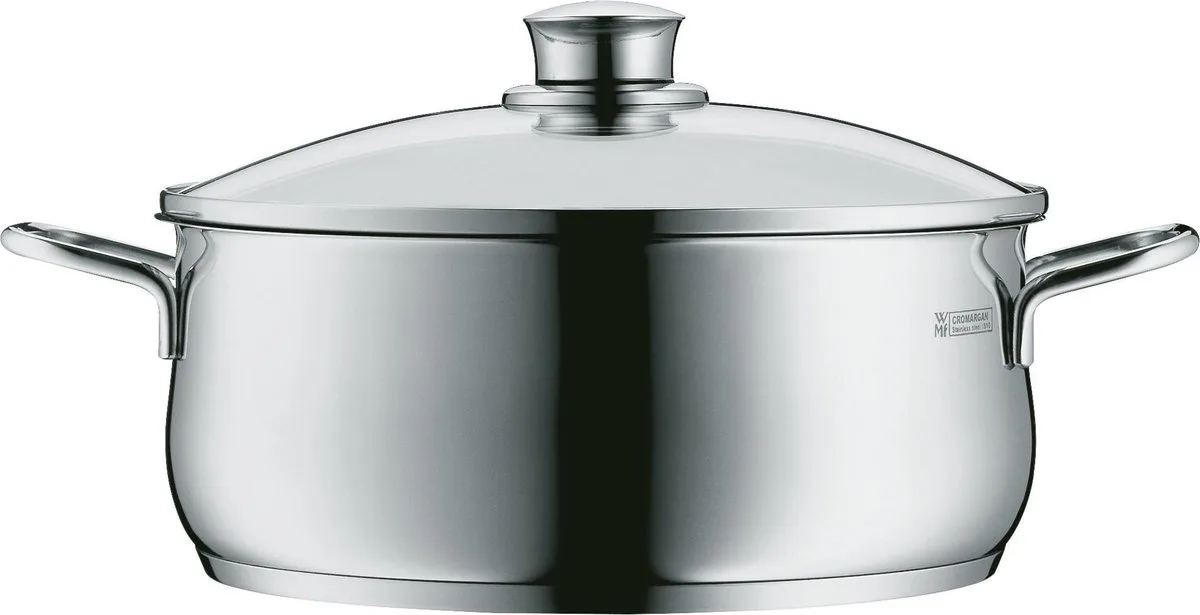 Diadem Plus Kookpan Laag 24 cm van WMF in Zilver – productfoto