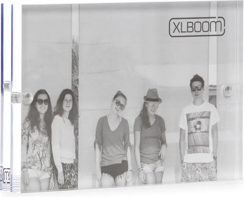 Acrylic Magnetic Fotolijst 10x15cm - magnetische minimalistische fotolijst in acryl - design fotokader by XLBoom in Transparent – product photo