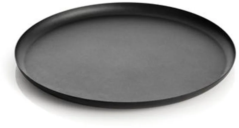 Bao Tray Medium Ø 30cm Matt Black - Design serveerschaal van roestvrij staal - Verkrijgbaar in Soft Black | Matt Black | Soft Copper | Red | Green - Luxe dienblad voor tafel & interieur by XLBoom in Green – product photo