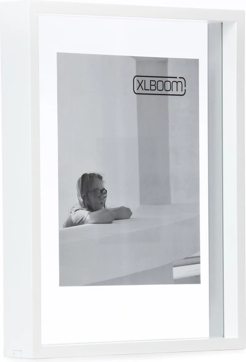Floating Box Fotolijst Wit 26x35,5cm - Zwevend houten frame met glas - Verkrijgbaar in wit, donkerbruin en zwart - Tijdloze design fotolijst voor modern wonen de XLBoom en Blanc – photo du produit