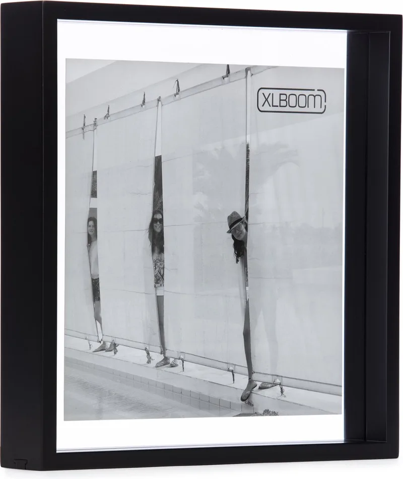 Floating Box Fotolijst Zwart 32x32cm - Zwevend houten frame met glas - Verkrijgbaar in wit, lichtbruin, donkerbruin en zwart – Tijdloze design fotolijst voor modern wonen de XLBoom en Noir – photo du produit