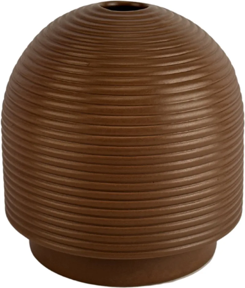 Nova Small Mocha - Keramische design vaas (Ø 20 cm) - Verkrijgbaar in Cream & Mocha - Ribbelstructuur geïnspireerd op traditionele coil pottery fra XLBoom i Mocha – produktbillede