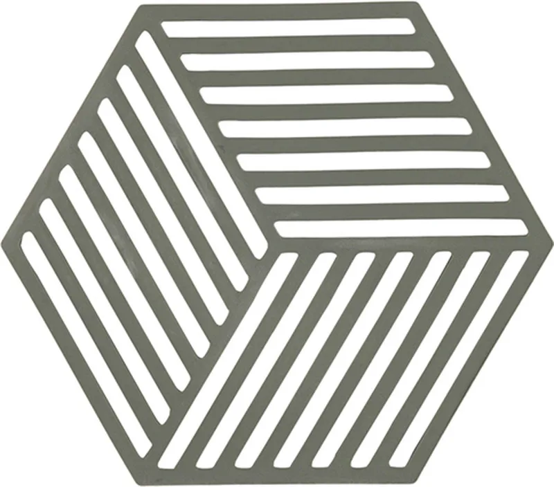 Pannenonderzetter Hexagon – Onderzetters Pannen – Hittebestendig tot 250°C – Vaatwasserbestendig – Siliconen – 16 x 14 x 0,9 cm van Zone Denmark in Olive green – productfoto