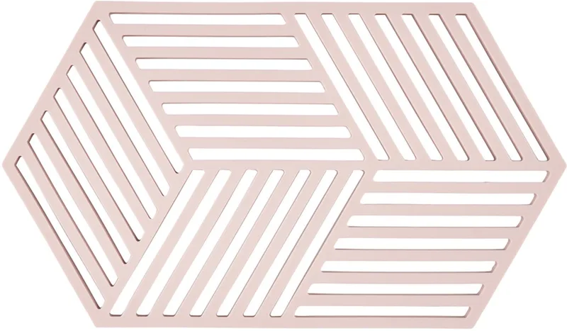 Pannenonderzetter Hexagon – Onderzetters Pannen – Hittebestendig tot 250°C – Vaatwasserbestendig – Siliconen – 24 x 14 x 0,9 cm fra Zone Denmark i Rose – produktbillede