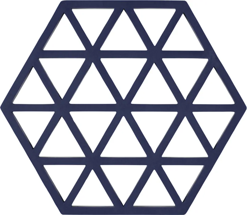 Pannenonderzetter Triangles – Onderzetters Pannen – Hittebestendig tot 250°C – Vaatwasserbestendig – Siliconen – 16 × 14 × 0,9 cm by Zone Denmark in Midnight – product photo