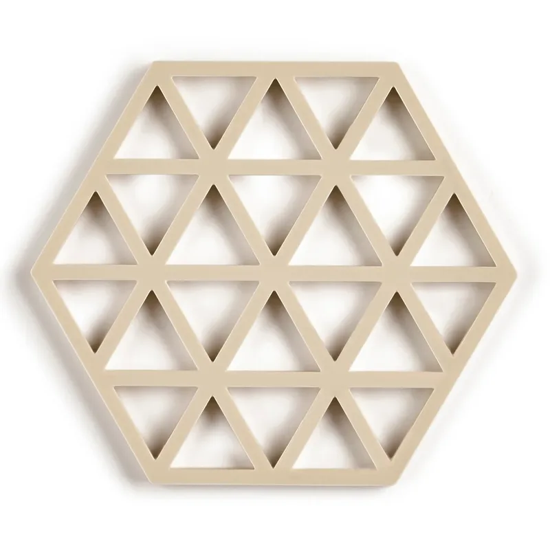 Triangle Topfuntersetzer Birch von Zone Denmark – Produktfoto