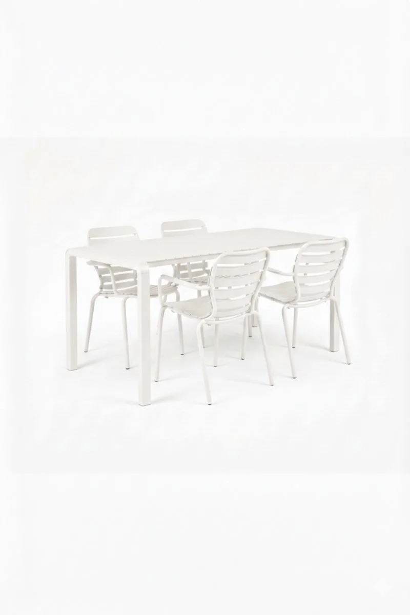 Vondel Tuinset 4 personen - tuintafel + 4 stoelen met armleuning van Zuiver in Wit – productfoto