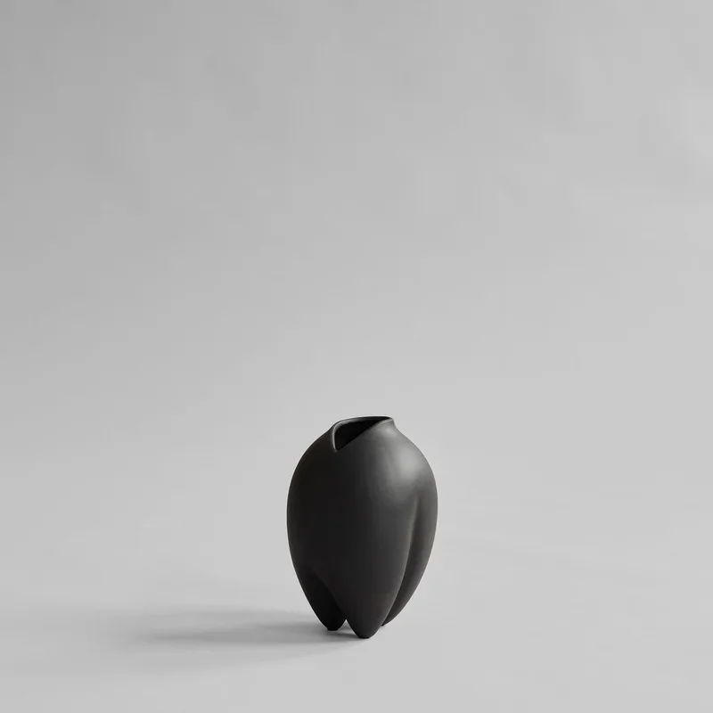 Sumo Vase, Slim Petit - Coffee by 101 Copenhagen – product photo