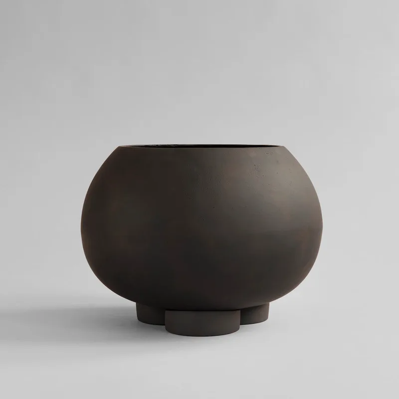 Urchin Plant Pot, Big - Coffee van 101 Copenhagen – productfoto