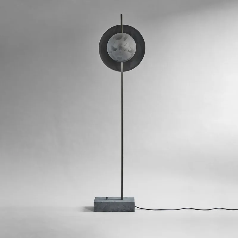 Dawn Floor Lamp - Oxidized de 101 Copenhagen – photo du produit