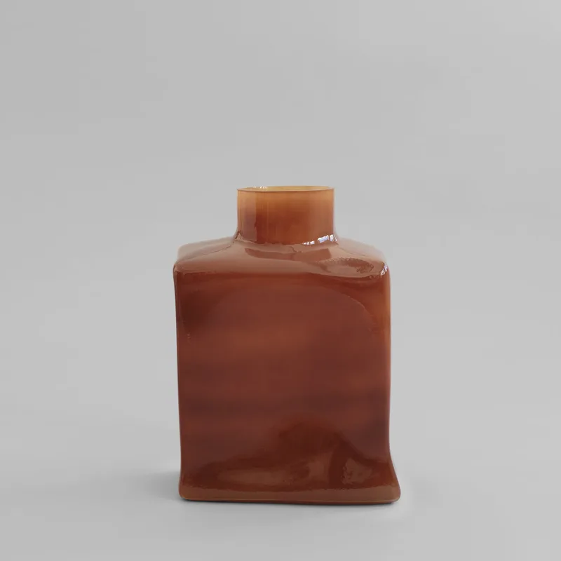 Shin Vase, Big - Caramel von 101 Copenhagen – Produktfoto