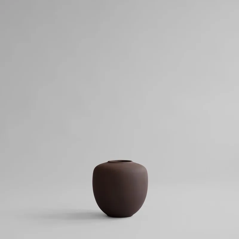 Sunao Vase, Mini - Chocolate Brown van 101 Copenhagen – productfoto