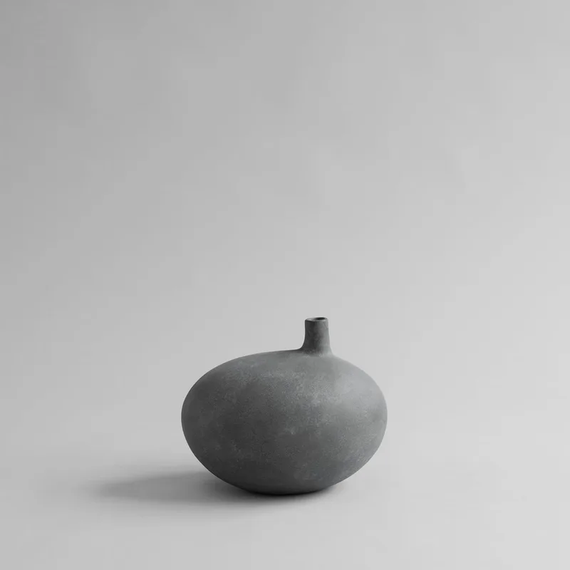 Submarine Vase, Small - Dark Grey de 101 Copenhagen – photo du produit