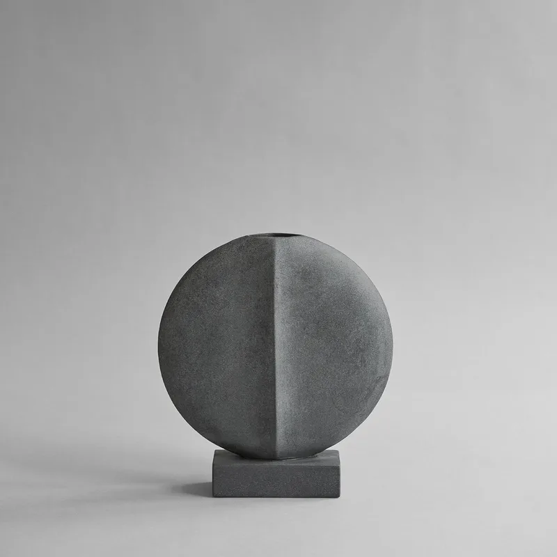 Guggenheim Vase, Mini - Dark Grey de 101 Copenhagen – photo du produit