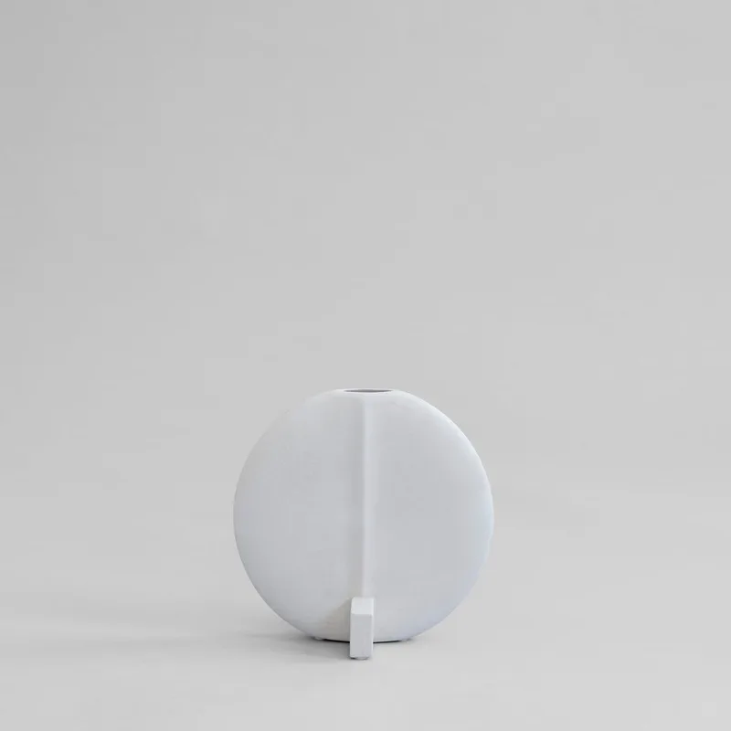 Guggenheim Vase, Petit - Bone White van 101 Copenhagen – productfoto