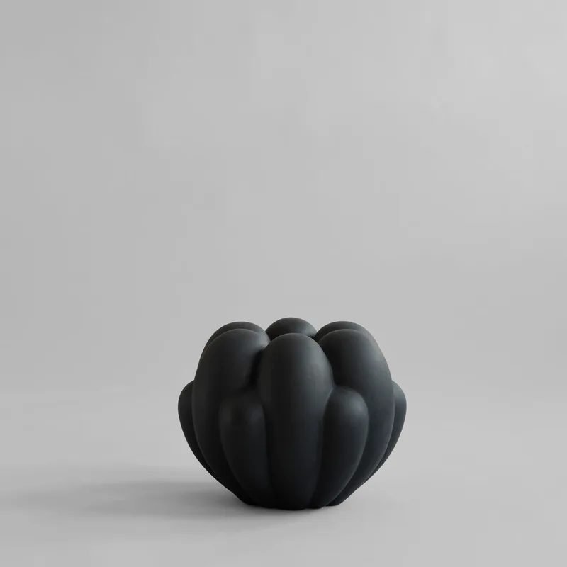 Bloom Vase, Mini - Black von 101 Copenhagen – Produktfoto