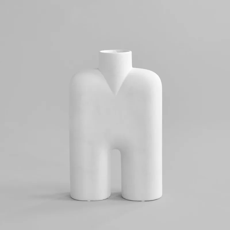Cobra Vase Tall, Medio - Bone White van 101 Copenhagen – productfoto