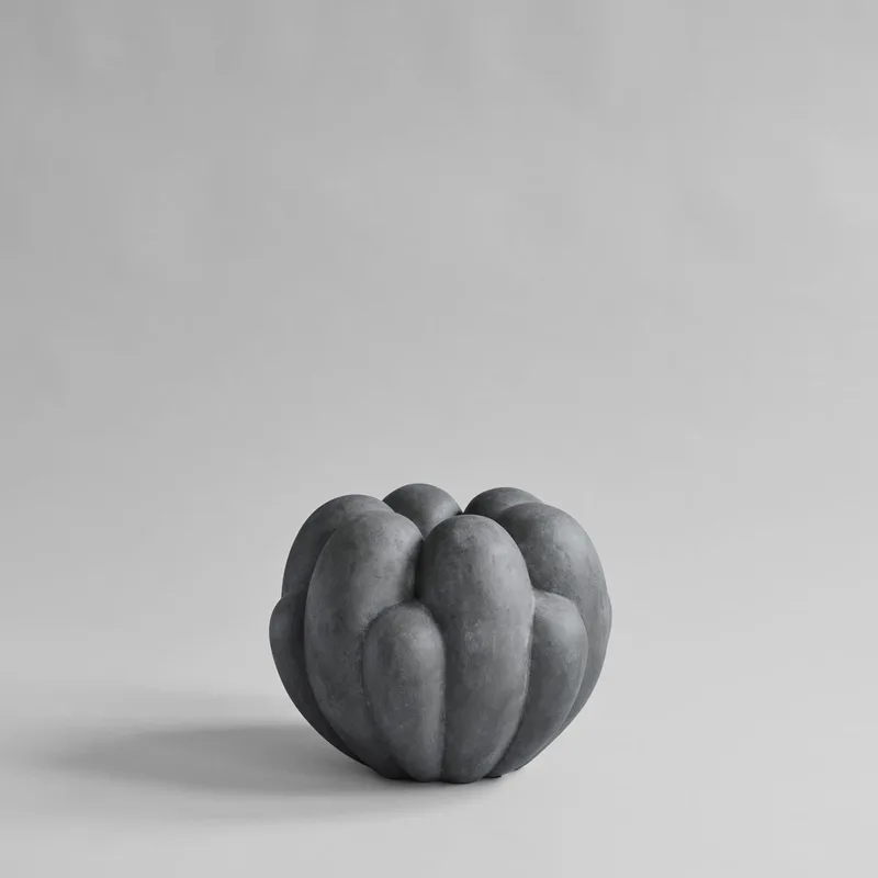 Bloom Vase, Mini - Dark Grey by 101 Copenhagen – product photo