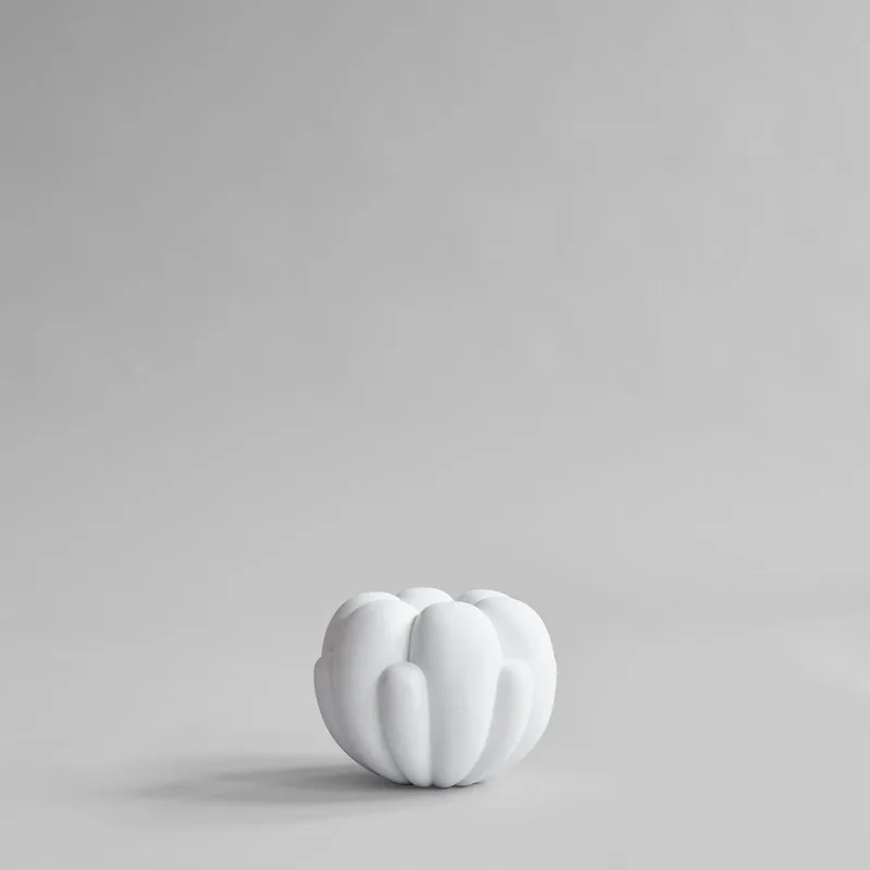 Bloom Vase, Petit - Bone White by 101 Copenhagen – product photo