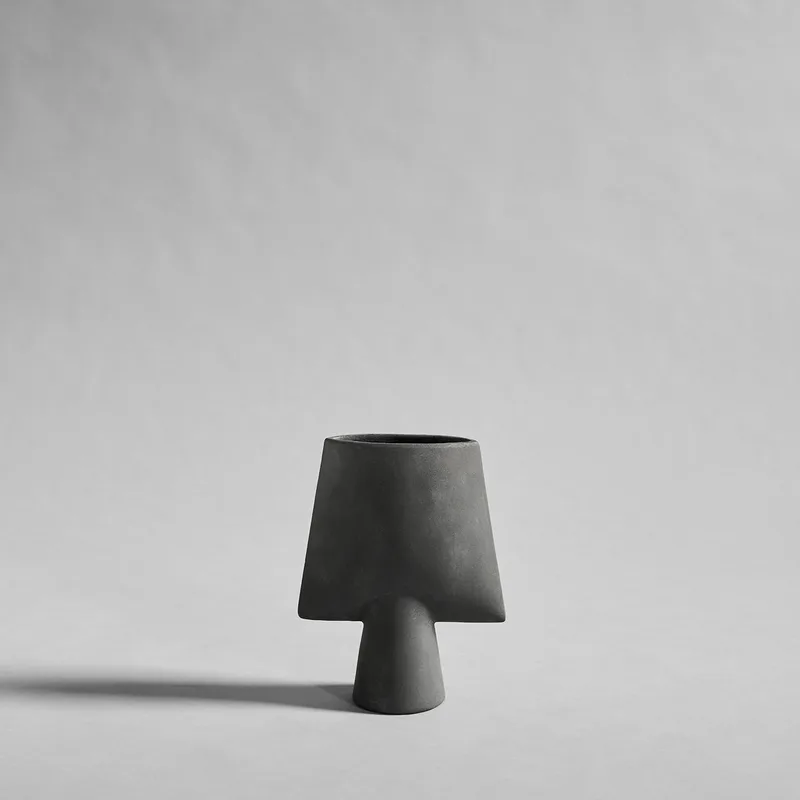 Sphere Vase Square, Mini - Dark Grey by 101 Copenhagen – product photo