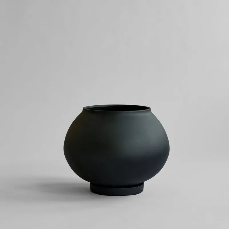 Sunao Plant Pot Fat, Big - Black van 101 Copenhagen – productfoto