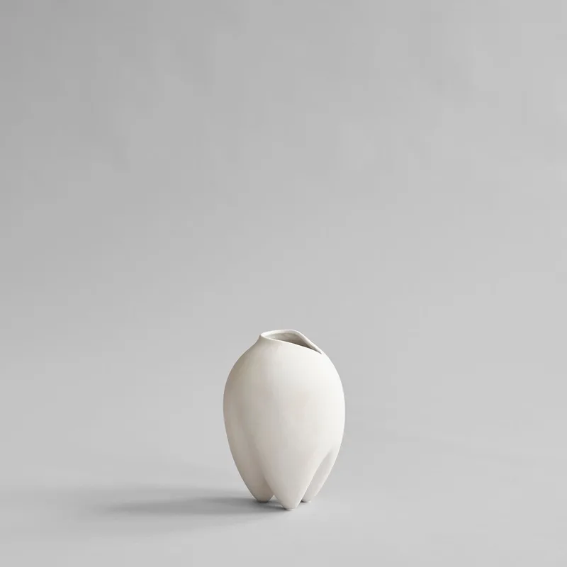 Sumo Vase, Slim Petit - Bone White de 101 Copenhagen – photo du produit