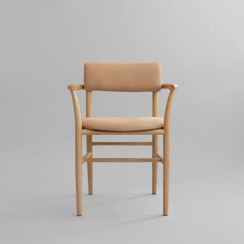 Nama Dining Chair, Armrest - Nubuck by 101 Copenhagen – product photo