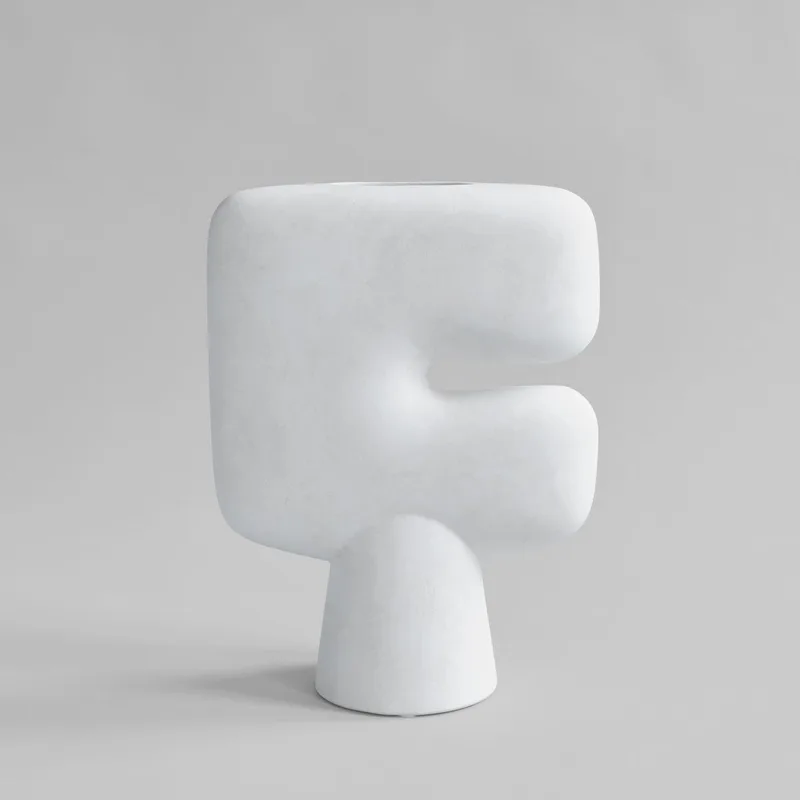 Tribal Vase, Big - Bone White von 101 Copenhagen – Produktfoto