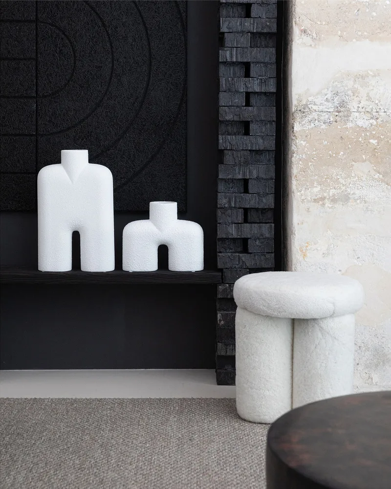 Cobra Vase Uno, Medio - Bubble White van 101 Copenhagen – sfeerfoto