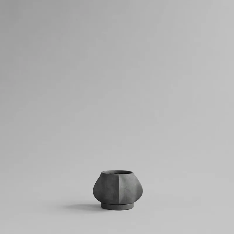 Arket Plant Pot, Petit - Dark Grey by 101 Copenhagen – product photo