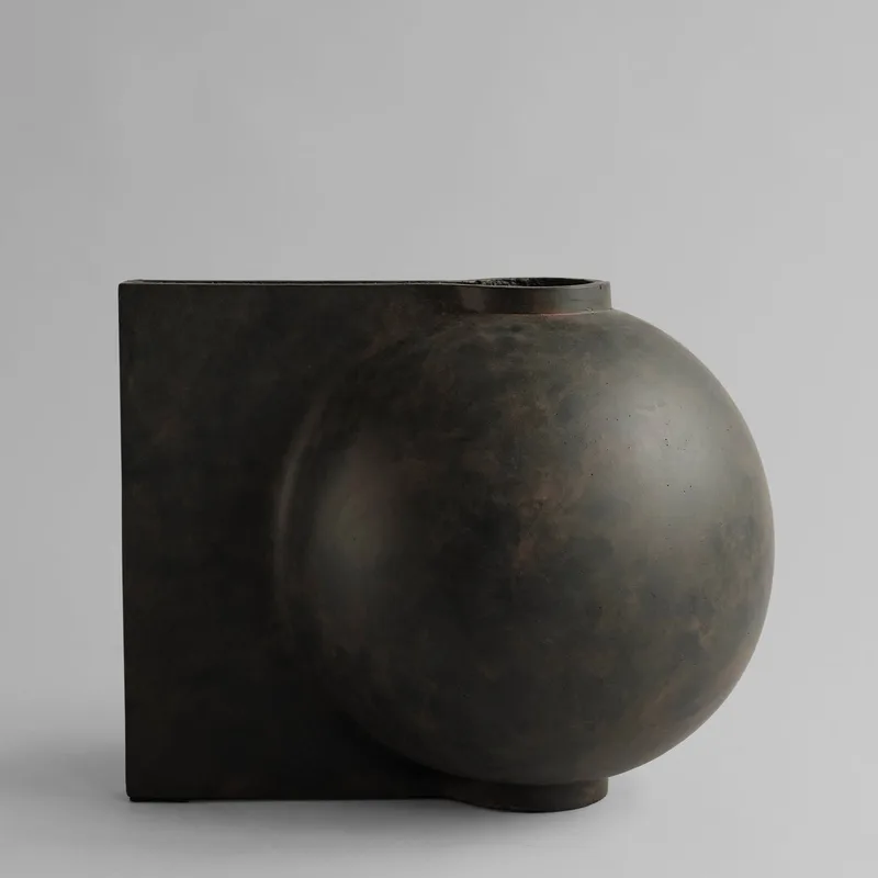 Offset Vase, Big - Coffee de 101 Copenhagen – photo du produit