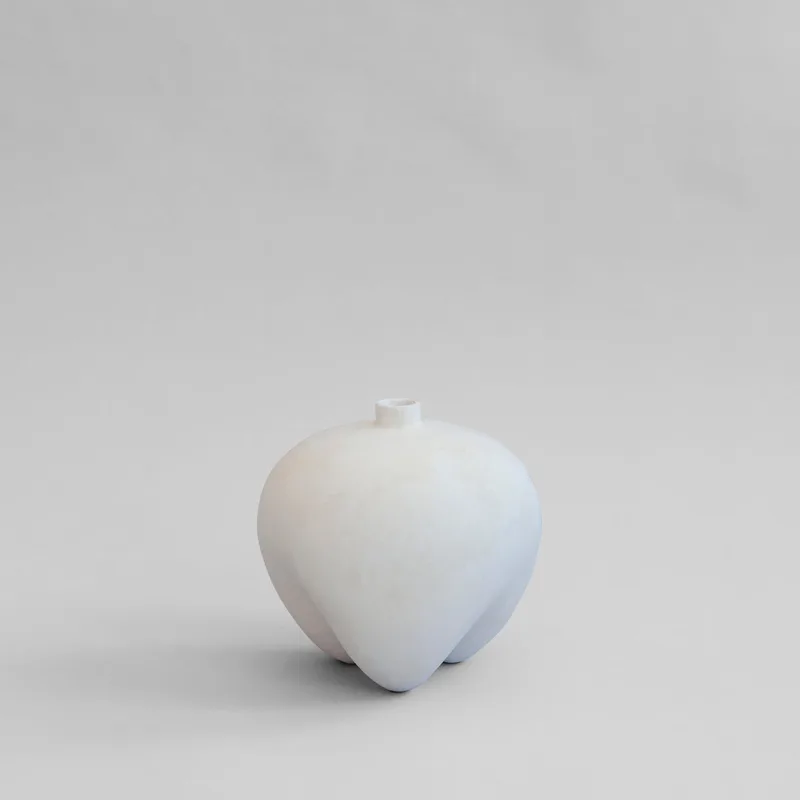 Sumo Vase, Mini - Bone White by 101 Copenhagen – product photo