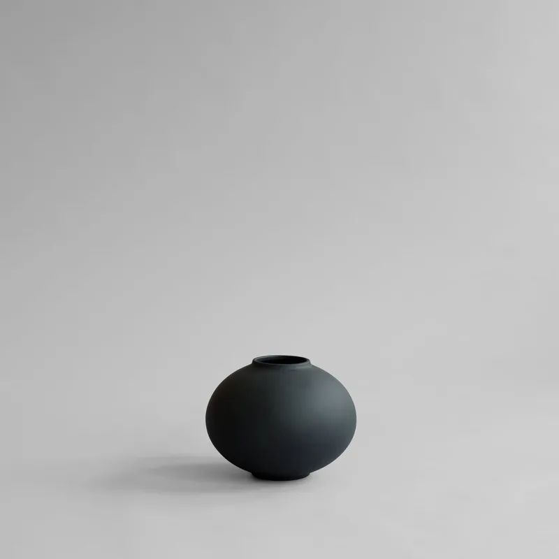 Sunao Vase Fat, Mini - Black van 101 Copenhagen – productfoto