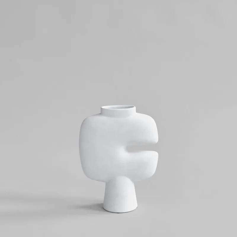 Tribal Vase, Medio - Bone White by 101 Copenhagen – product photo