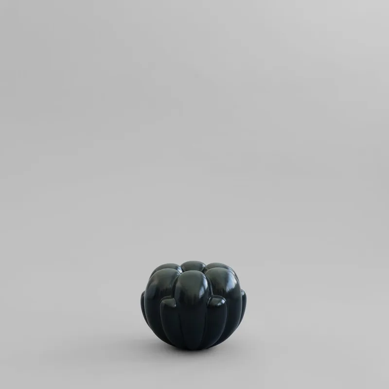 Bloom Vase, Petit - Dark Green by 101 Copenhagen – product photo