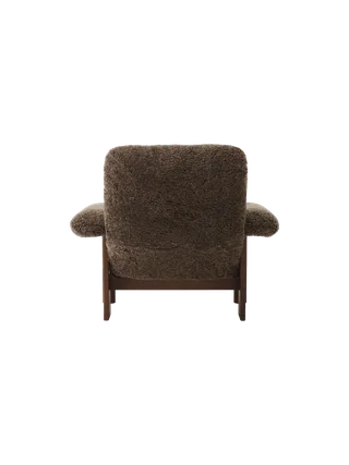 Brasilia Lounge Chair by Audo Copenhagen in Dark Stained Oak, Sheepskin Nature, High Back, Sheepskin – product photo 26 of 30