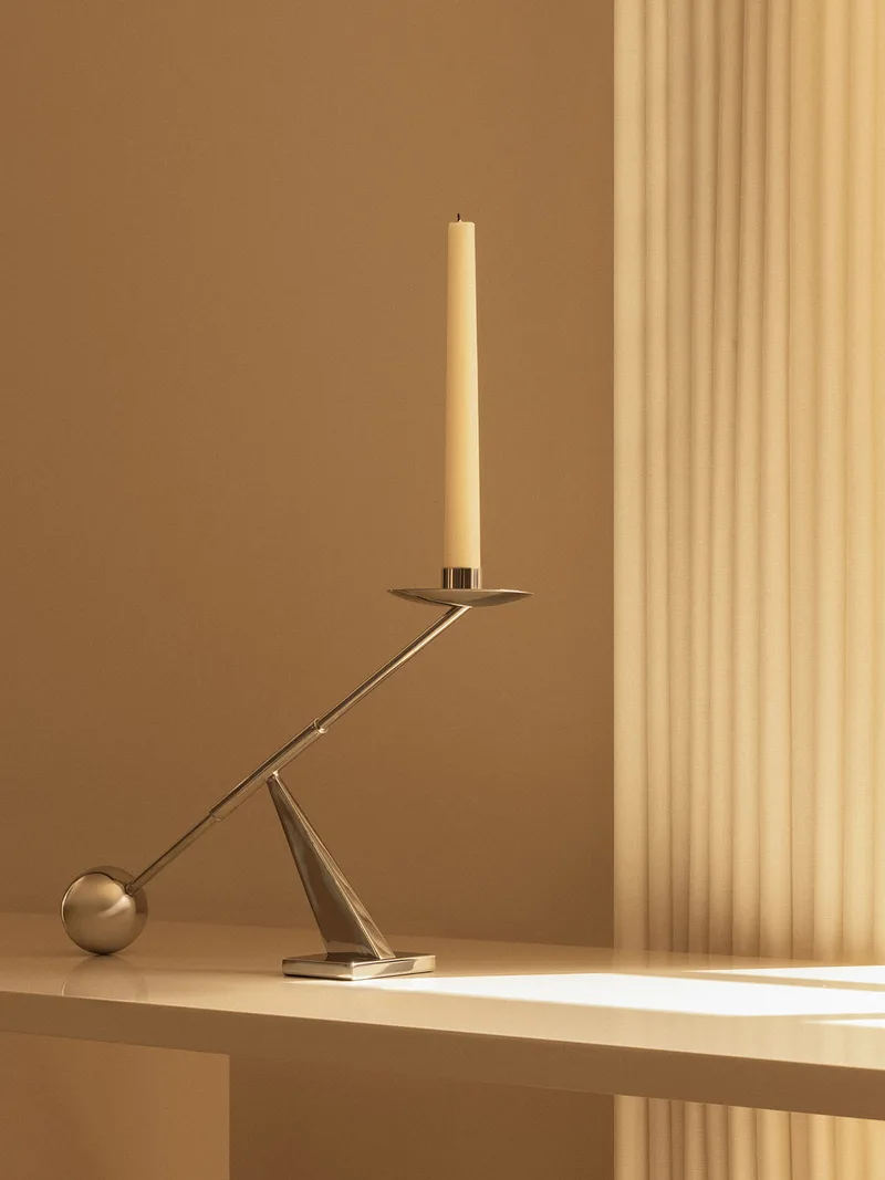 Interconnect Candle Holder, Small van Audo Copenhagen in Stainless Steel – sfeerfoto 2 van 16