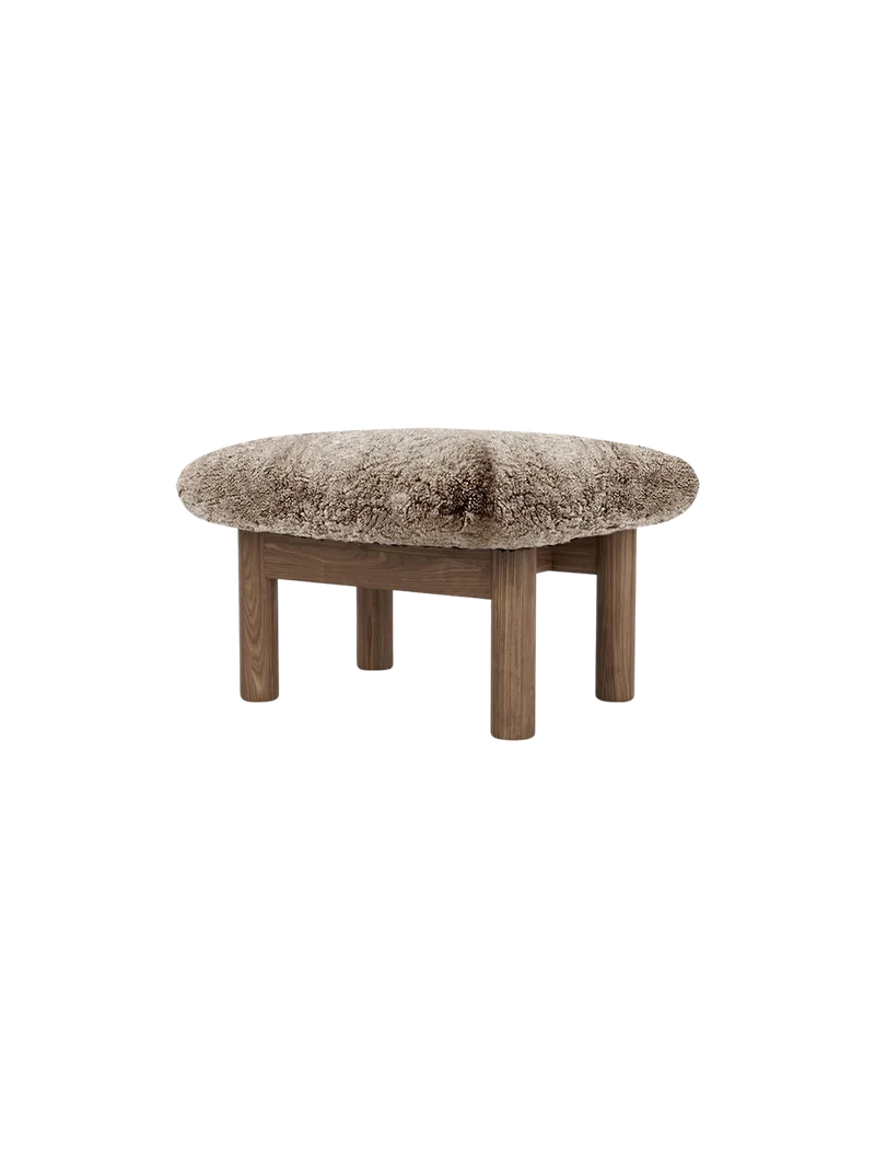 Brasilia Ottoman von Audo Copenhagen in Dark Stained Oak, Sheepskin Root, Sheepskin – Produktfoto 21 von 22