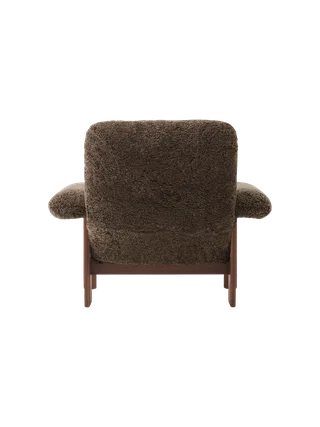 Brasilia Lounge Chair by Audo Copenhagen in Dark Stained Oak, Sheepskin Nature, High Back, Sheepskin – product photo 24 of 30