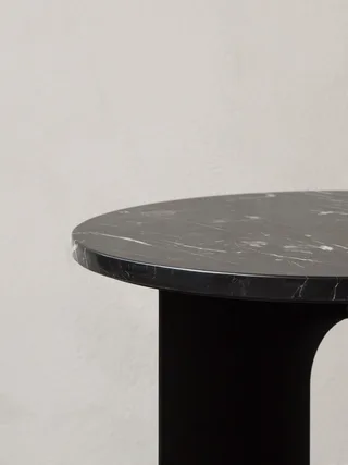 Androgyne Side Table by Audo Copenhagen in Emperador Marble, Table Top Ø42 – product photo 2 of 3