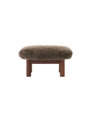 Brasilia Ottoman von Audo Copenhagen in Dark Stained Oak, Sheepskin Root, Sheepskin – Produktfoto 18 von 22